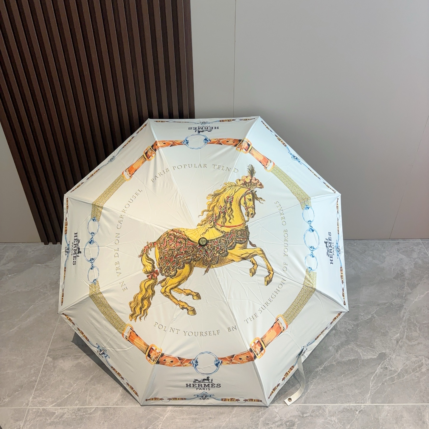     爱马仕（Hermès）新款小金马  极品H家三折自动伞重磅呈现 以其精湛的工艺技术和源源不断的想