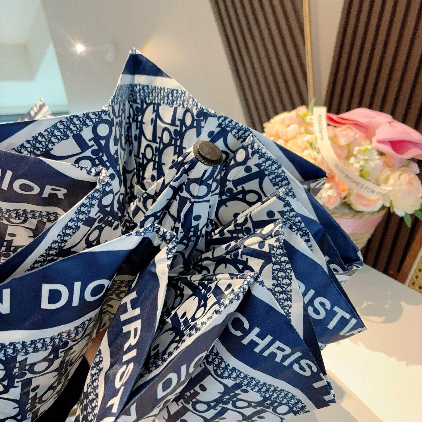  DIOR（迪奥）经典cd印花三折自动折叠晴雨伞  时尚原单代工品质 细节精致 看得见的品质 打破一成不