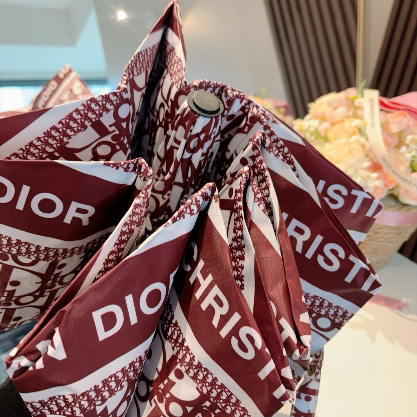  DIOR（迪奥）经典cd印花三折自动折叠晴雨伞  时尚原单代工品质 细节精致 看得见的品质 打破一成不