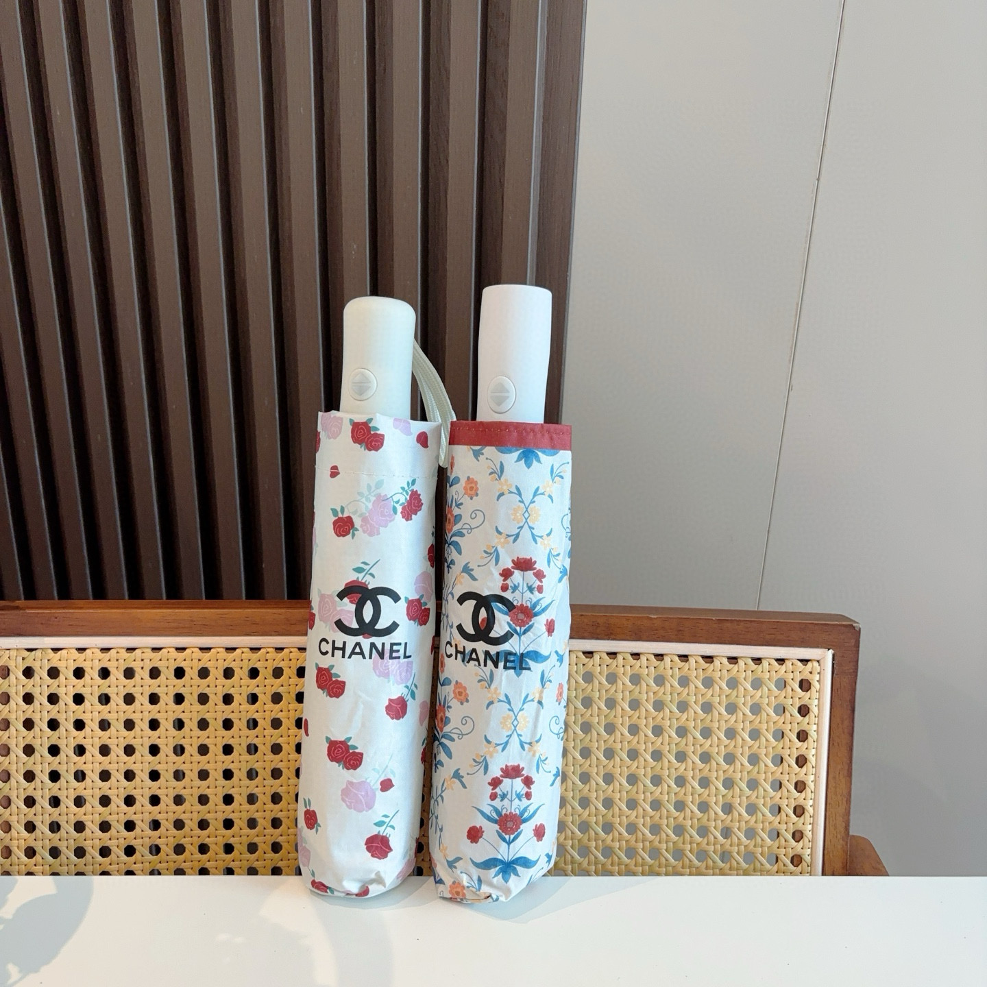  CHANEL香奈儿 三折自动折叠晴雨伞  时尚原单代工品质 细节精致 看得见的品质 打破一成不变 色泽
