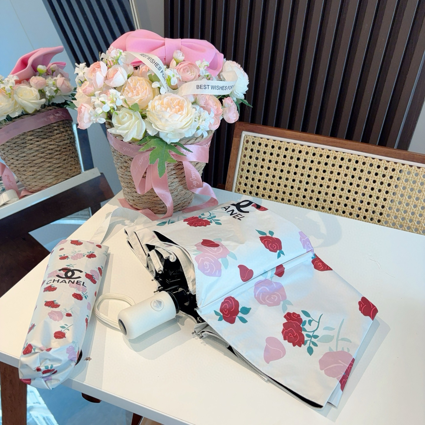 CHANEL香奈儿 三折自动折叠晴雨伞  时尚原单代工品质 细节精致 看得见的品质 打破一成不变 色泽