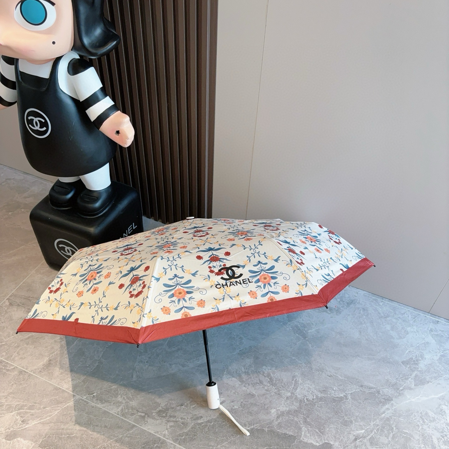  CHANEL香奈儿 三折自动折叠晴雨伞  时尚原单代工品质 细节精致 看得见的品质 打破一成不变 色泽