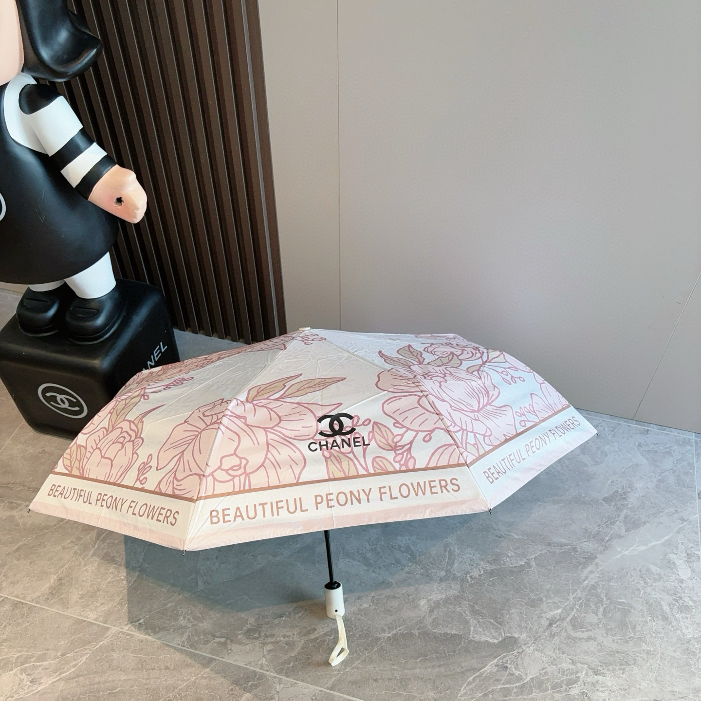  CHANEL香奈儿 三折自动折叠晴雨伞  时尚原单代工品质 细节精致 看得见的品质 打破一成不变 色泽