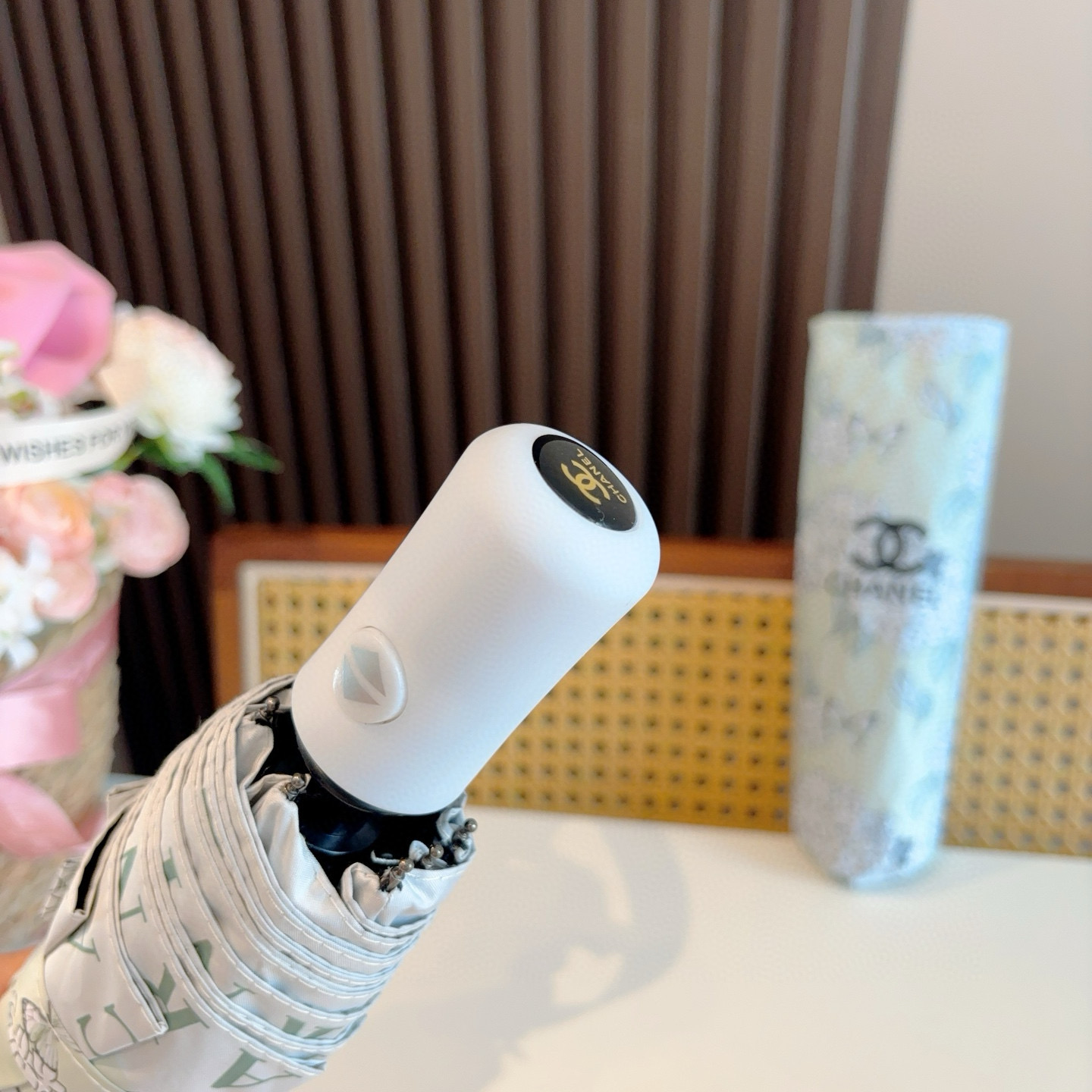  CHANEL香奈儿 三折自动折叠晴雨伞  时尚原单代工品质 细节精致 看得见的品质 打破一成不变 色泽