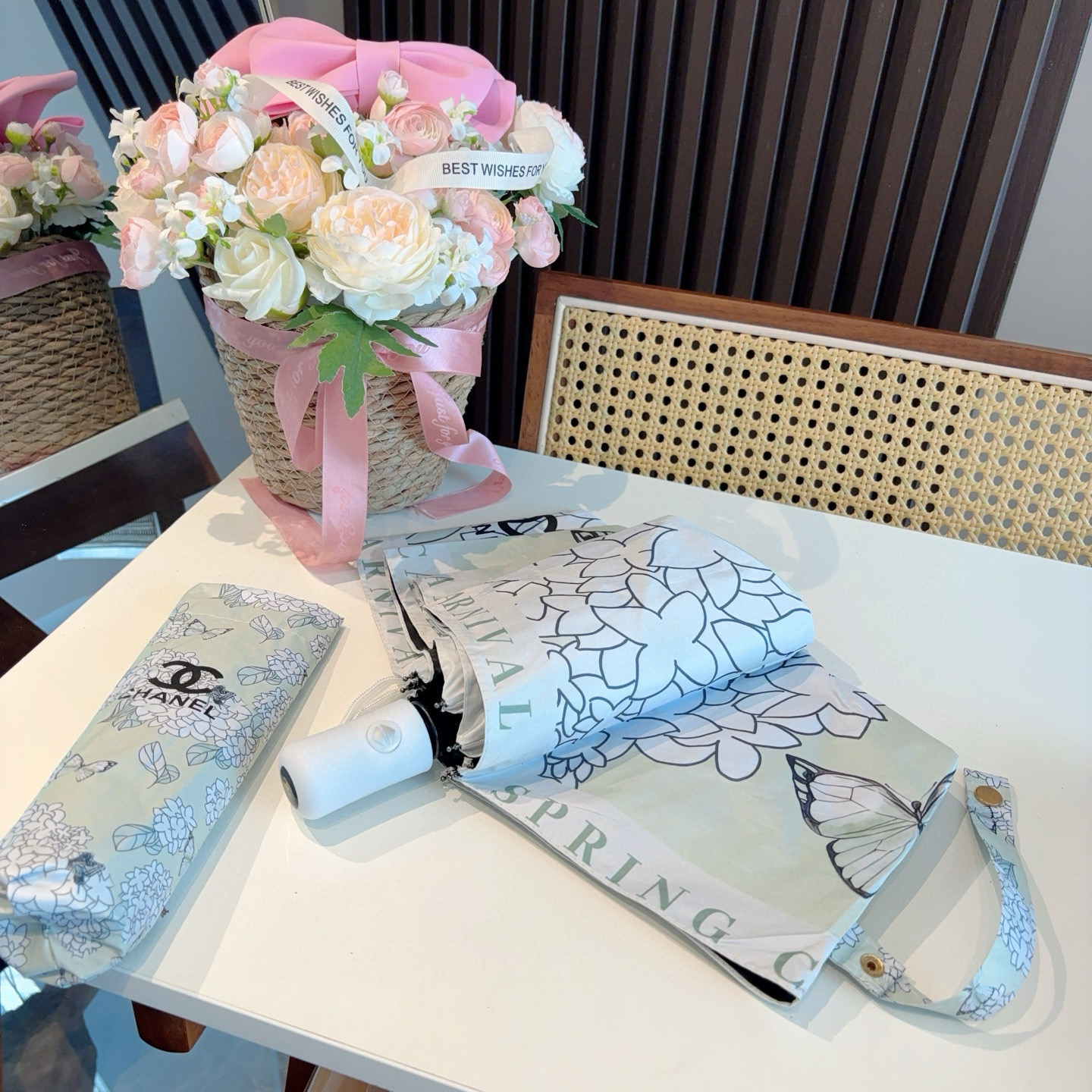  CHANEL香奈儿 三折自动折叠晴雨伞  时尚原单代工品质 细节精致 看得见的品质 打破一成不变 色泽
