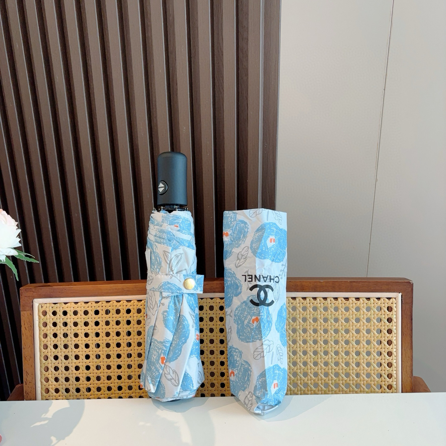  CHANEL香奈儿 三折自动折叠晴雨伞  时尚原单代工品质 细节精致 看得见的品质 打破一成不变 色泽
