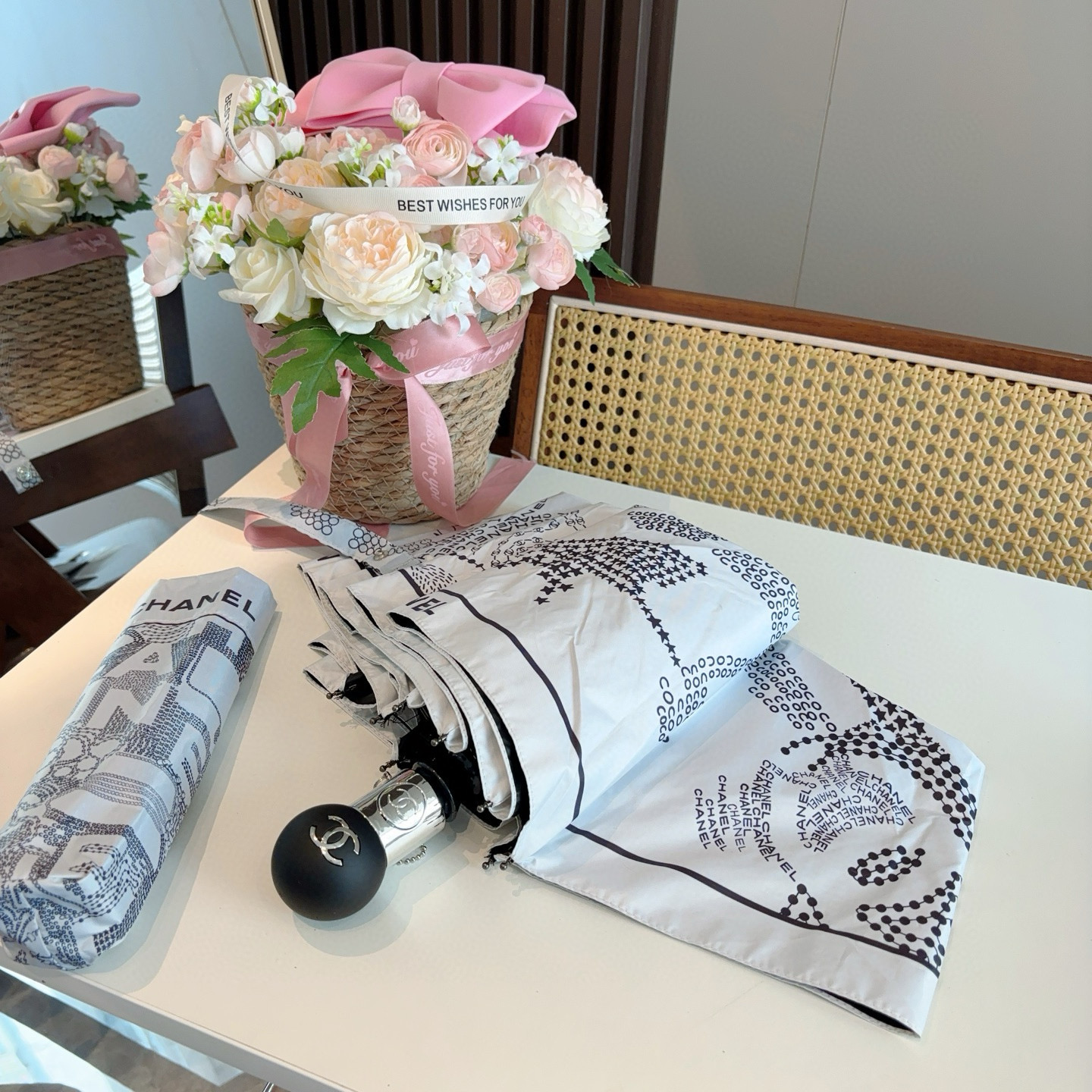  CHANEL（香奈儿）三折自动折叠晴雨伞 选用台湾进口UV防紫外线伞布 原单代工级品质  