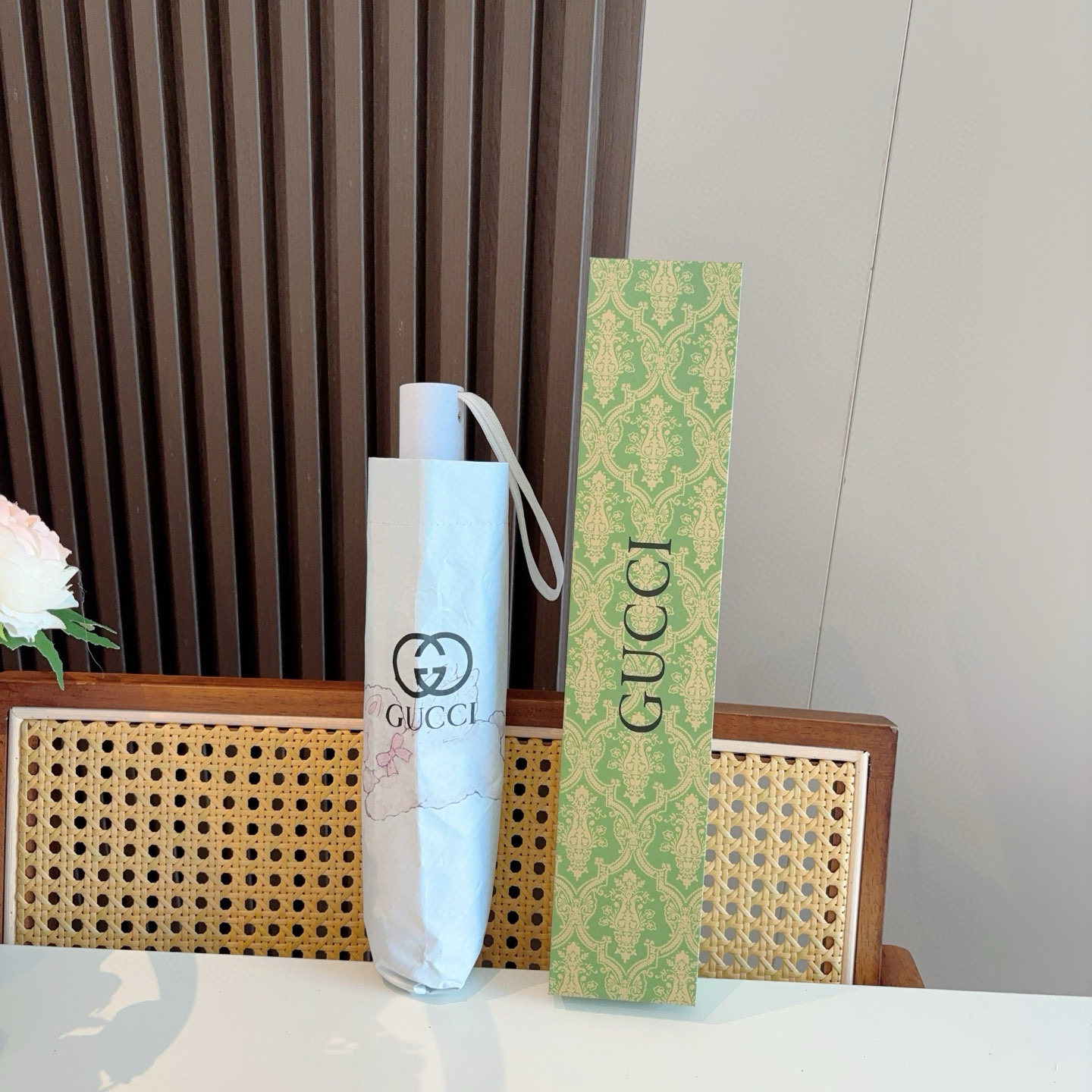  GUCCI（古奇）新款 三折自动折叠晴雨伞 选用台湾进口UV防紫外线伞布 原单代工级品质  🌹