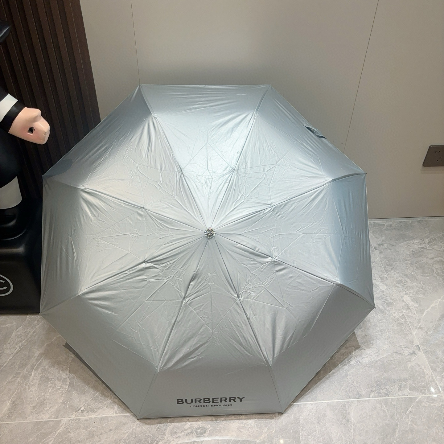  BURBERRY（巴宝莉） 三折自动折叠晴雨伞 年度巅峰之作 经典 高雅 时髦 这就是被称为英国BU