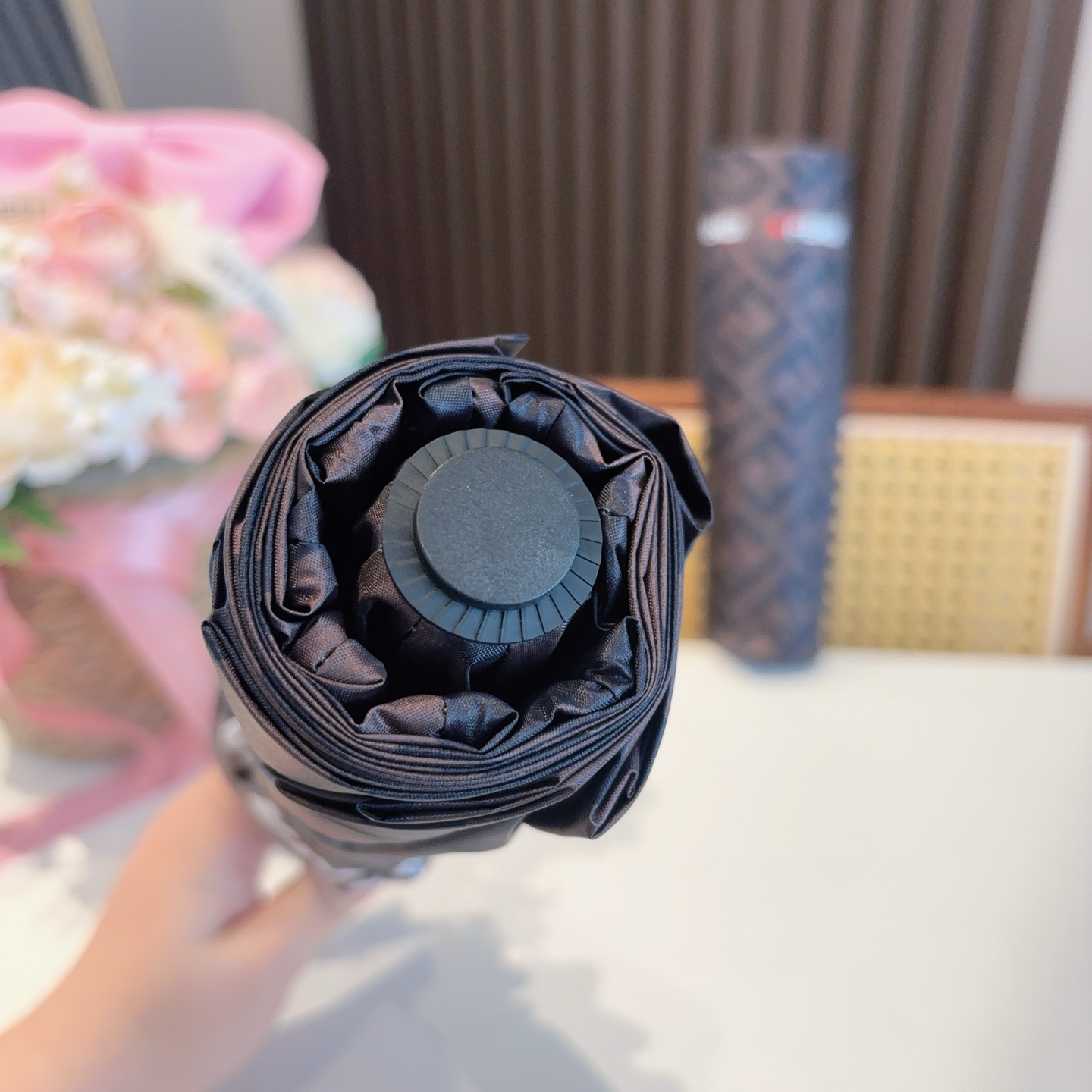  FENDI（芬迪）三折自动折叠晴雨伞 年度最新火爆单品  原单代工级品质 第一代210T碰击布防嗮拒水