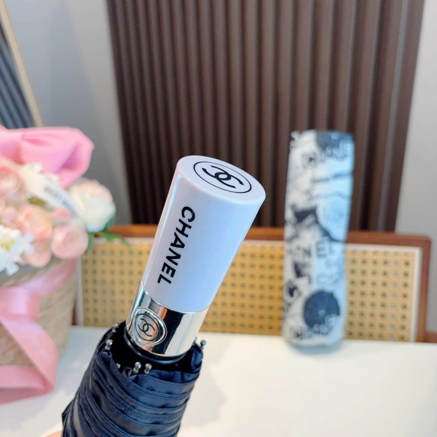  CHANEL（香奈儿）三折自动折叠晴雨伞 选用台湾进口UV防紫外线伞布 原单代工级品质  