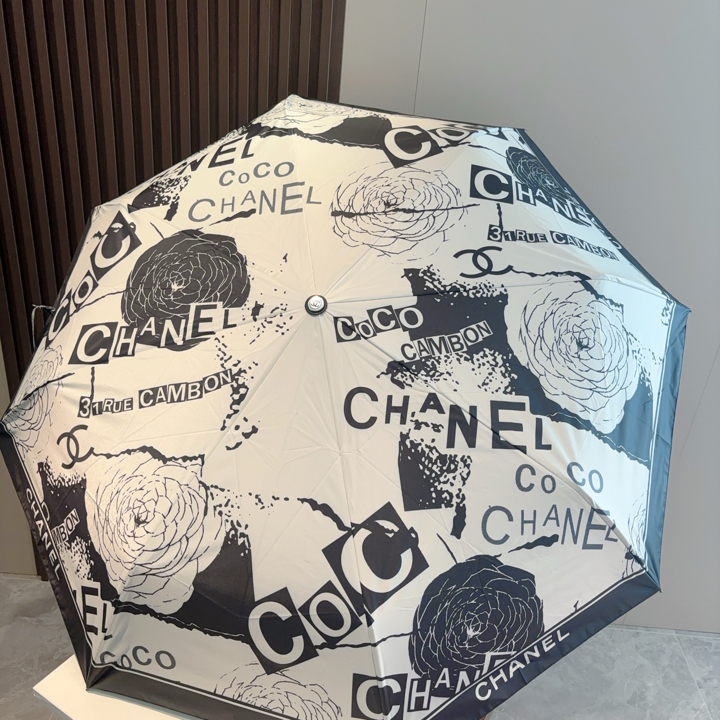  CHANEL（香奈儿）三折自动折叠晴雨伞 选用台湾进口UV防紫外线伞布 原单代工级品质  