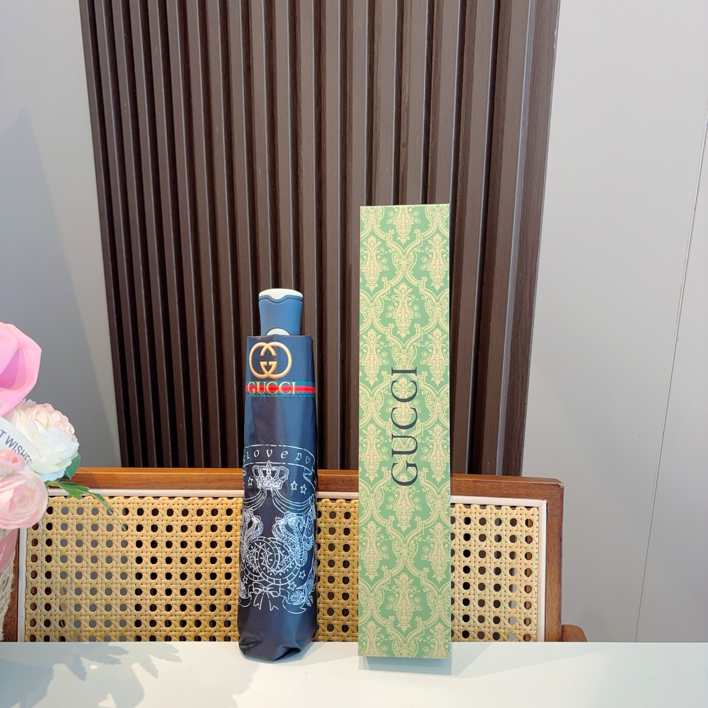  GUCCI（古奇）新款 三折自动折叠晴雨伞 选用台湾进口UV防紫外线伞布 原单代工级品质  🌹