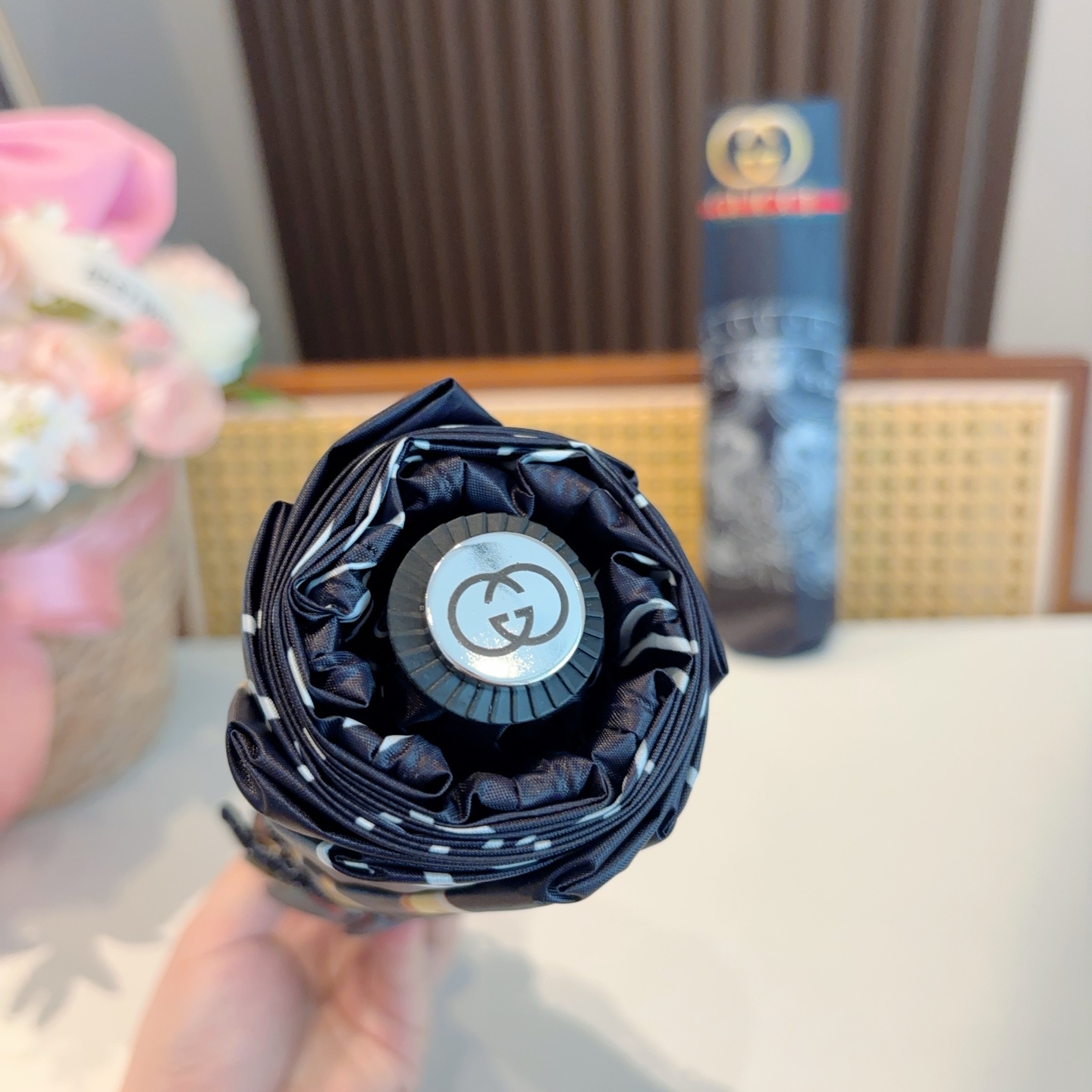  GUCCI（古奇）新款 三折自动折叠晴雨伞 选用台湾进口UV防紫外线伞布 原单代工级品质  🌹
