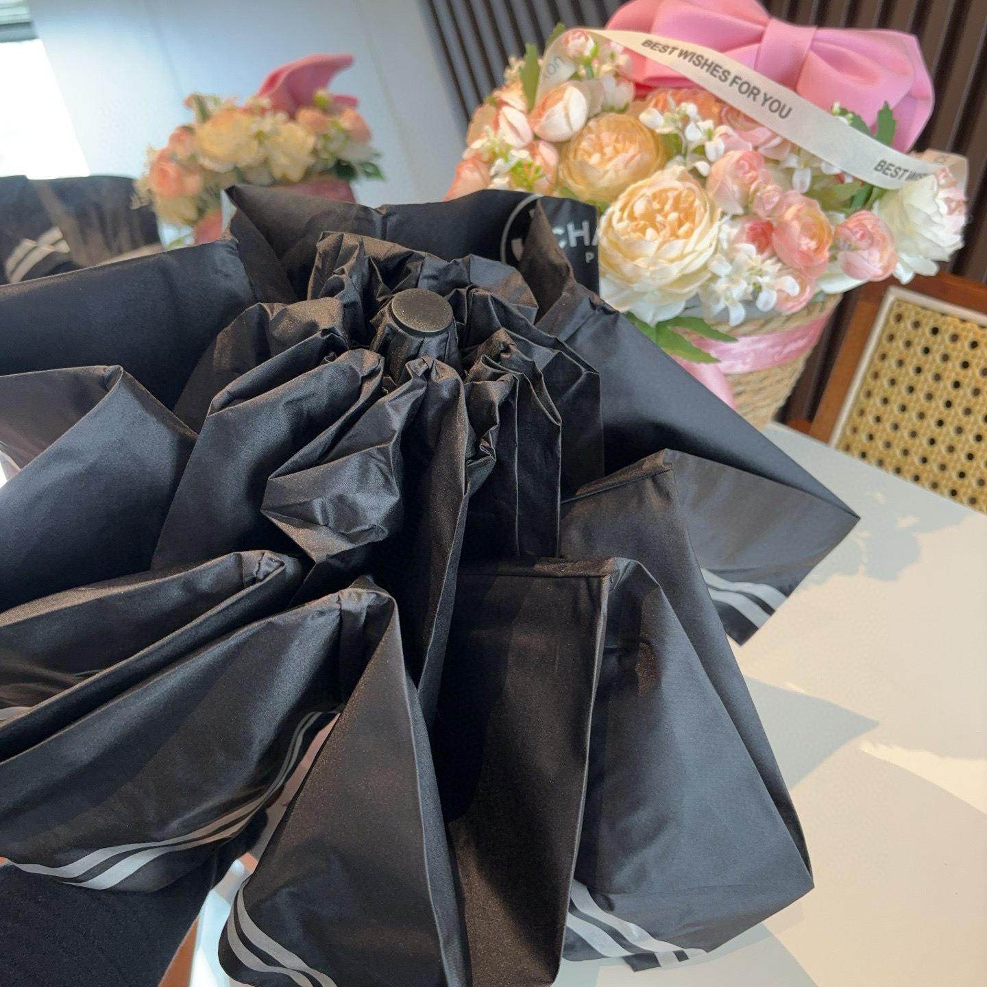  CHANEL（香奈儿）五折手动折叠晴雨伞 选用台湾进口UV防紫外线伞布 原单代工级品质  🌹