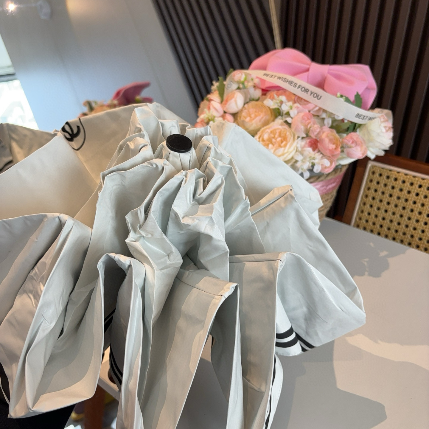  CHANEL（香奈儿）五折手动折叠晴雨伞 选用台湾进口UV防紫外线伞布 原单代工级品质  🌹