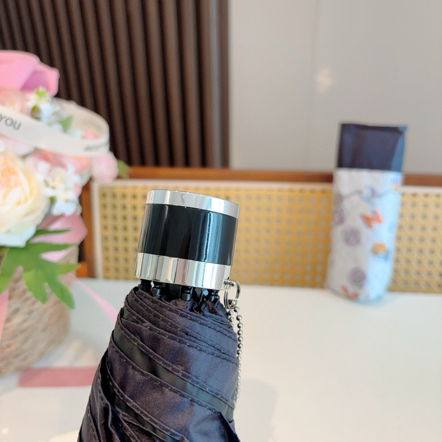  CHANEL（香奈儿）五折手动折叠晴雨伞 选用台湾进口UV防紫外线伞布 原单代工级品质  🌹