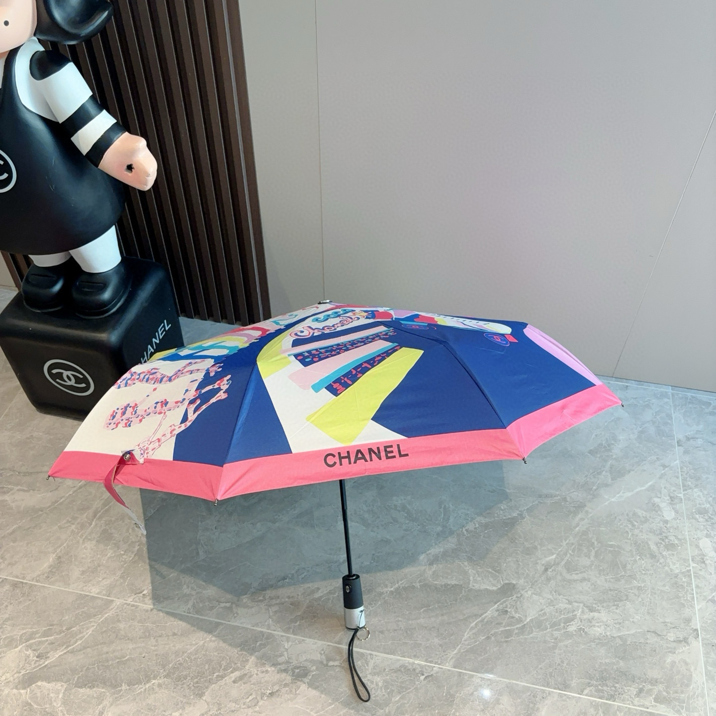  CHANEL香奈儿 带灯带报警器🚨 三折自动折叠晴雨伞  时尚原单代工品质 细节精致 看得见的品质 打