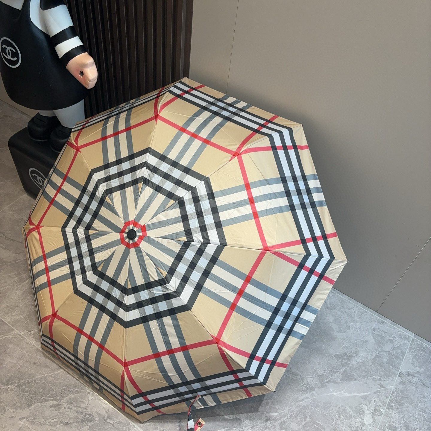  BURBERRY（巴宝莉） 三折自动折叠晴雨伞 年度巅峰之作 经典 高雅 时髦 这就是被称为英国BUR