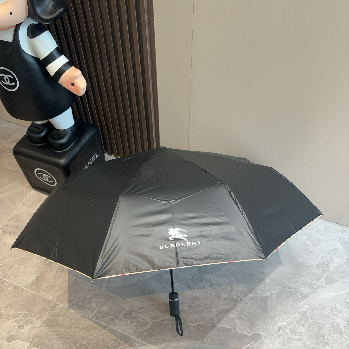  BURBERRY（巴宝莉） 三折自动折叠晴雨伞 年度巅峰之作 经典 高雅 时髦 这就是被称为英国BUR