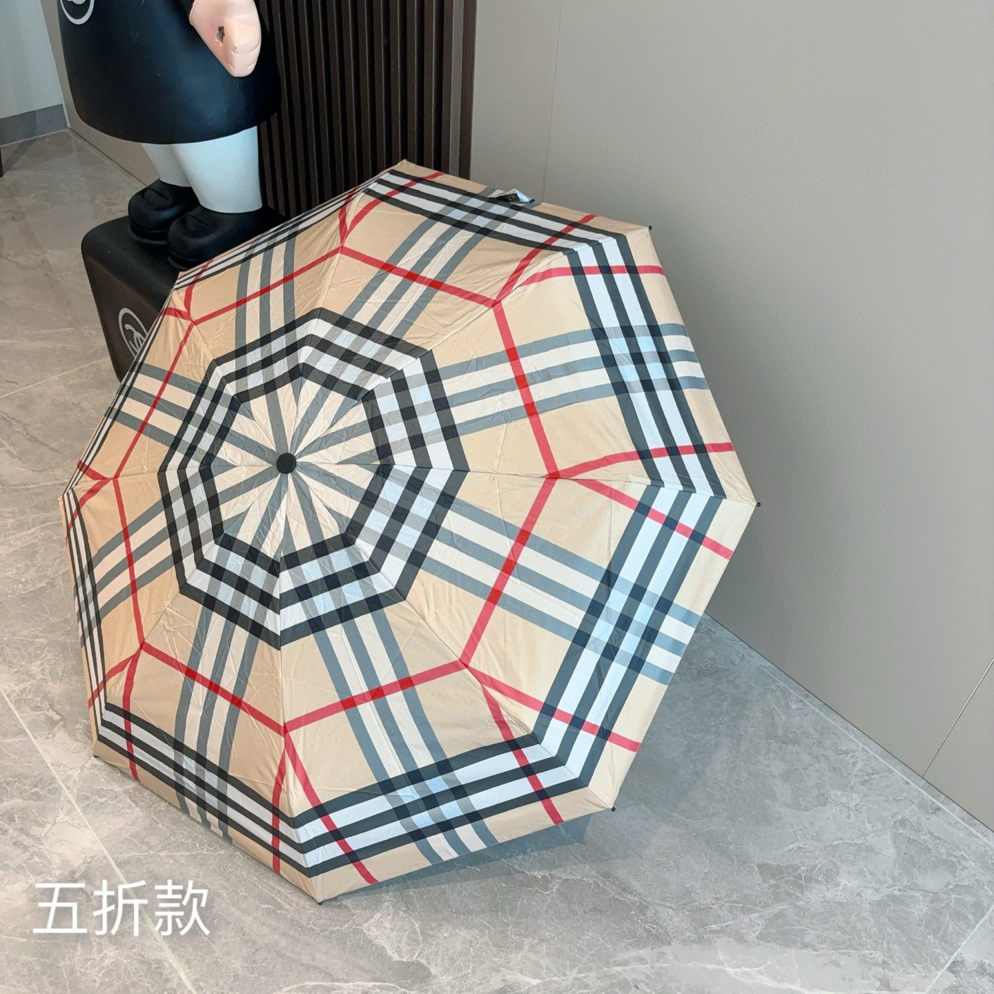  BURBERRY（巴宝莉）经典格纹 五折手动折叠晴雨伞 选用台湾进口UV防紫外线伞布 原单代工级品质 