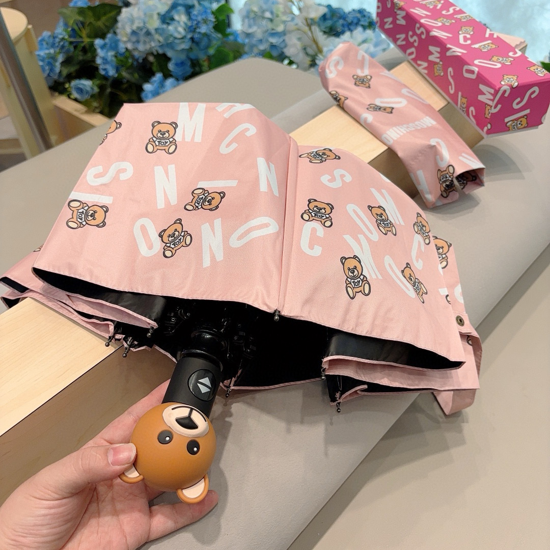  Moschino（莫斯奇诺）字母熊头 三折自动伞设计师Franco Moschino以自己的名字命名的