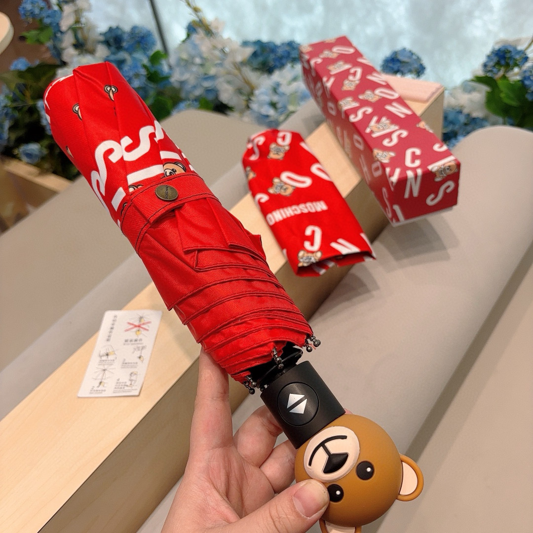  Moschino（莫斯奇诺）字母熊头 三折自动伞设计师Franco Moschino以自己的名字命名的
