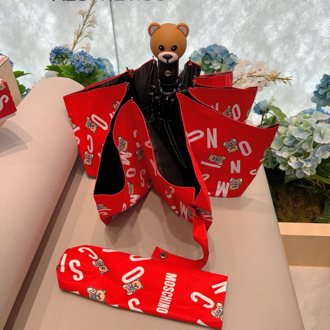  Moschino（莫斯奇诺）字母熊头 三折自动伞设计师Franco Moschino以自己的名字命名的