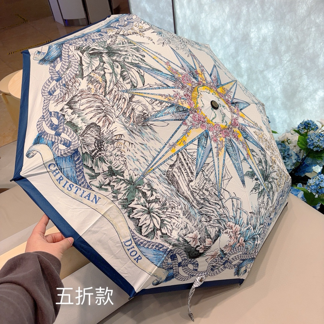  DIOR（迪奥）新款 五折伞 热卖款 时尚指数爆表 不论晴天雨天使用都相得益彰 拥有它感受风从身体经过