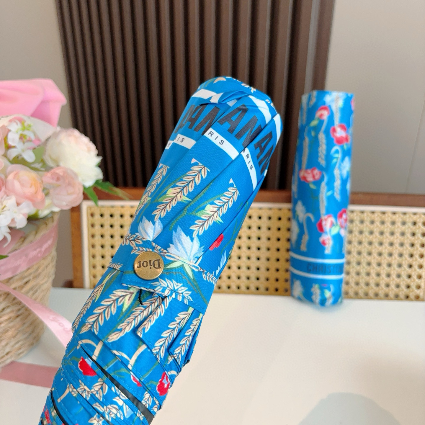  DIOR（迪奥）新款 麦穗 三折自动折叠晴雨伞  时尚原单代工品质 细节精致 看得见的品质 打破一成不