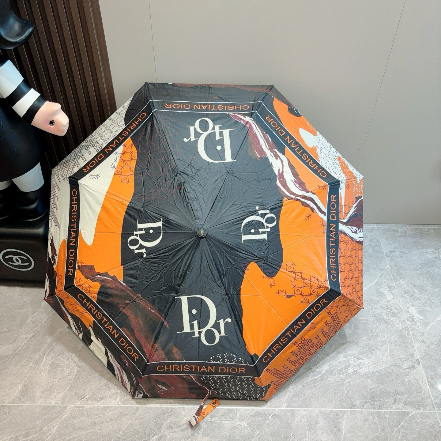  DIOR（迪奥）三折自动折叠晴雨伞  时尚原单代工品质 细节精致 看得见的品质 打破一成不变 色泽纯正