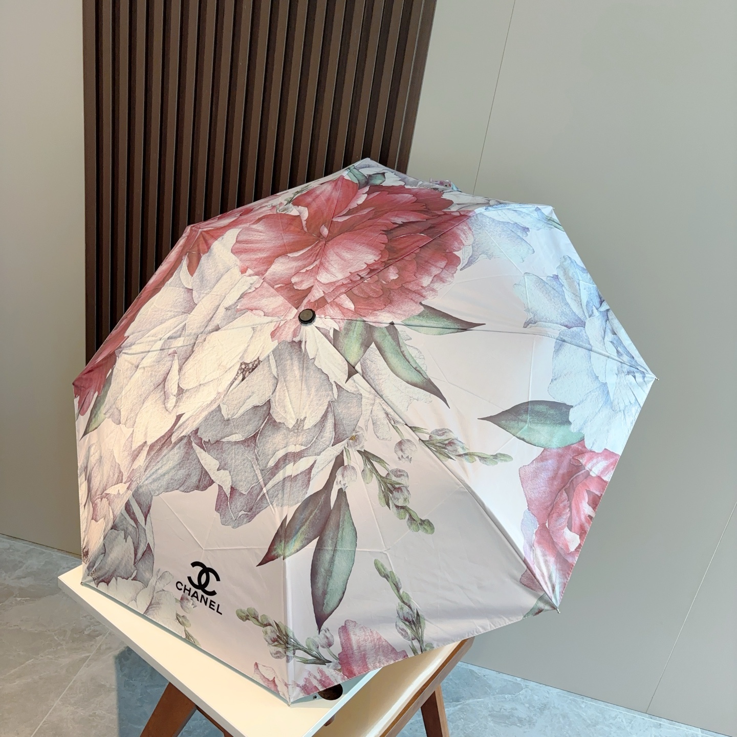  CHANEL香奈儿 三折自动折叠晴雨伞  时尚原单代工品质 细节精致 看得见的品质 打破一成不变 色泽