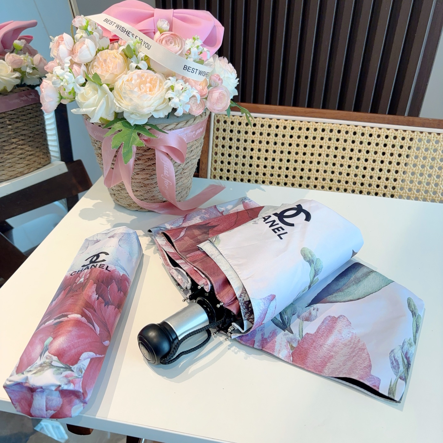 CHANEL香奈儿 三折自动折叠晴雨伞  时尚原单代工品质 细节精致 看得见的品质 打破一成不变 色泽