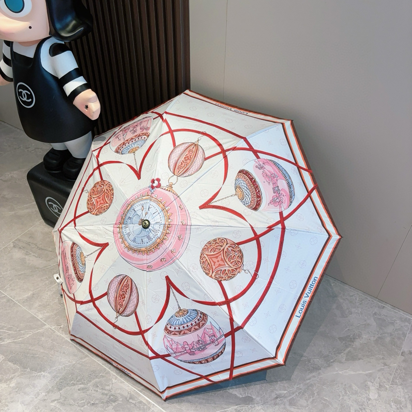  LOUIS VUITTON （路易威登）2025新款 经典字母 三折自动折叠晴雨伞 新涂层技术深色伞面