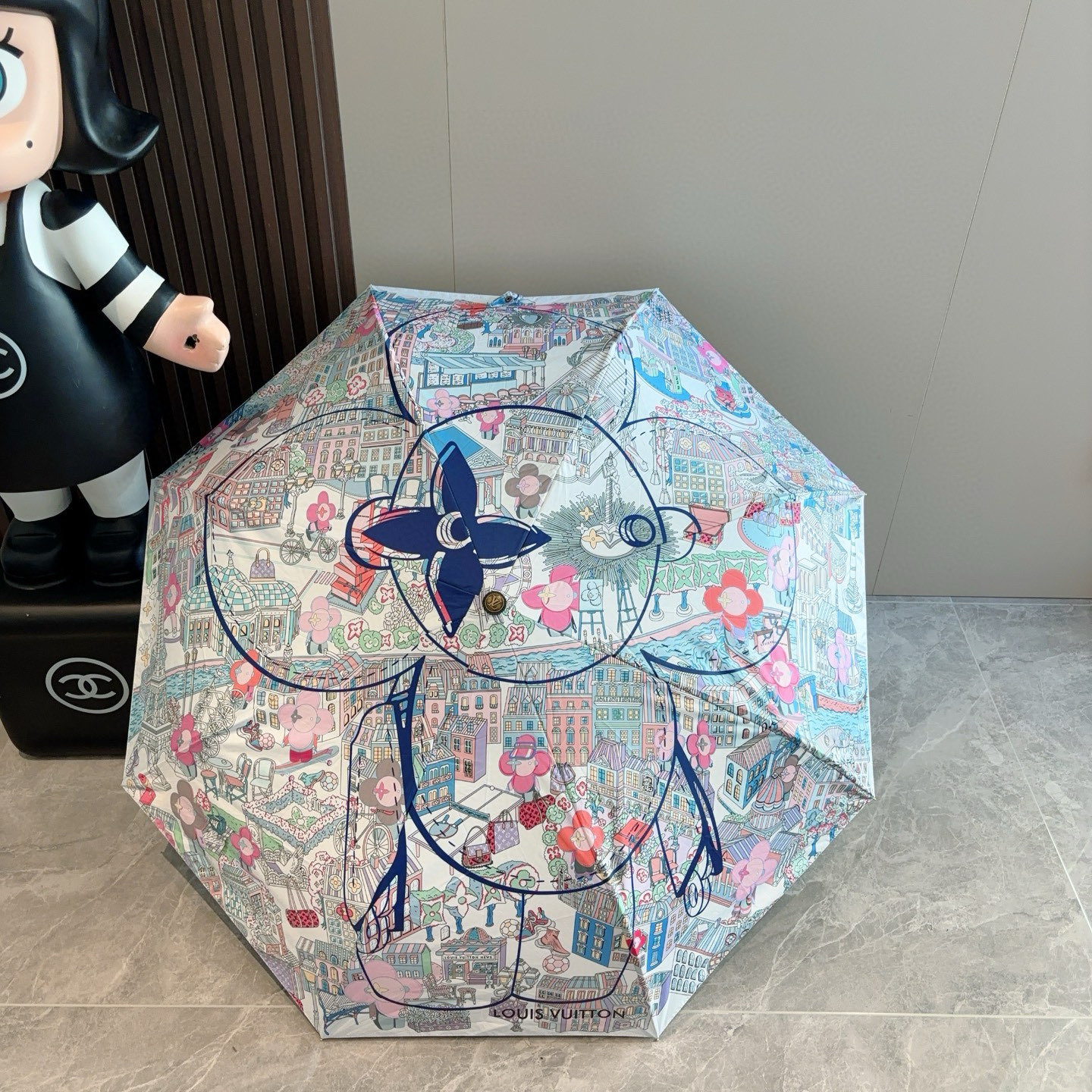  LOUIS VUITTON （路易威登）2025新款 经典字母 三折自动折叠晴雨伞 新涂层技术深色伞面