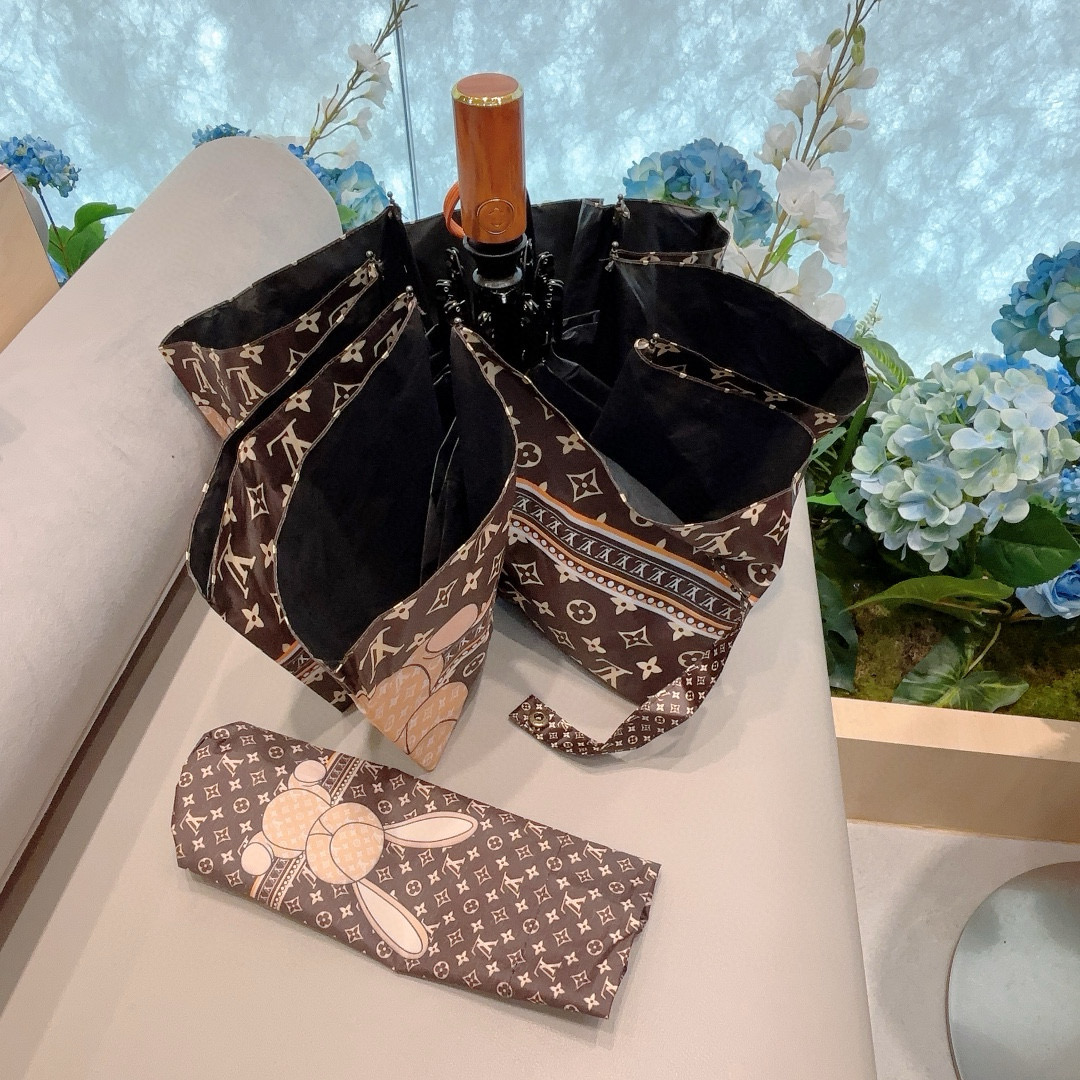  LOUIS VUITTON （路易威登）兔子logo 三折自动折叠晴雨伞 新涂层技术深色伞面 拥有令人