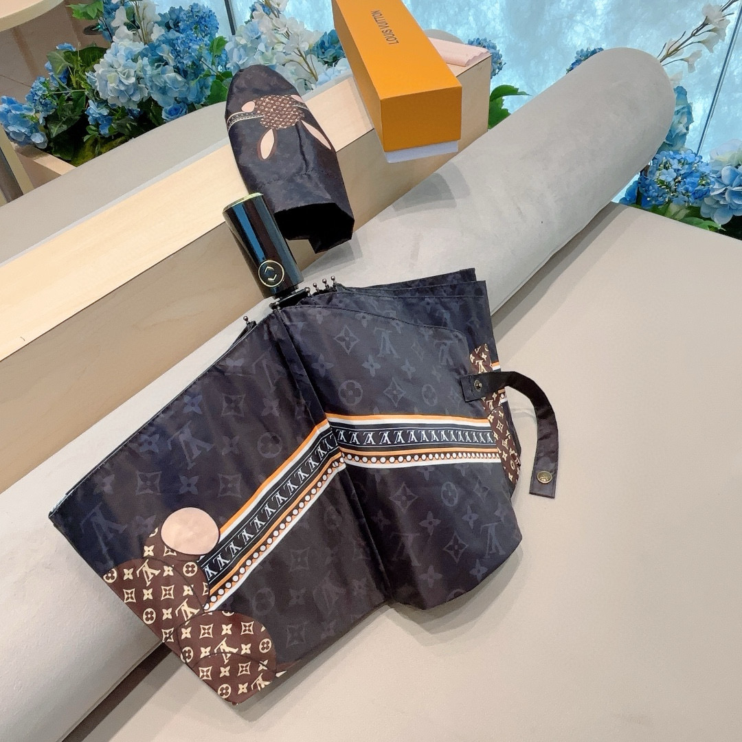  LOUIS VUITTON （路易威登）兔子logo 三折自动折叠晴雨伞 新涂层技术深色伞面 拥有令人