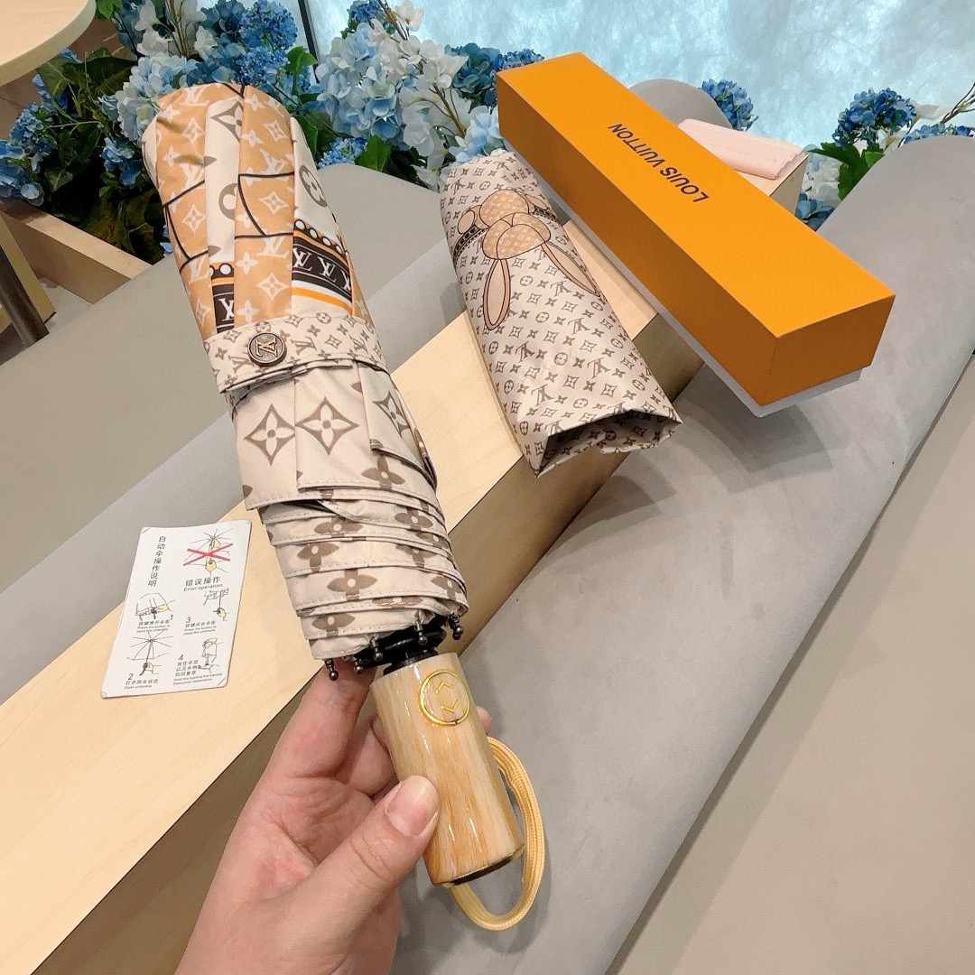  LOUIS VUITTON （路易威登）兔子logo 三折自动折叠晴雨伞 新涂层技术深色伞面 拥有令人