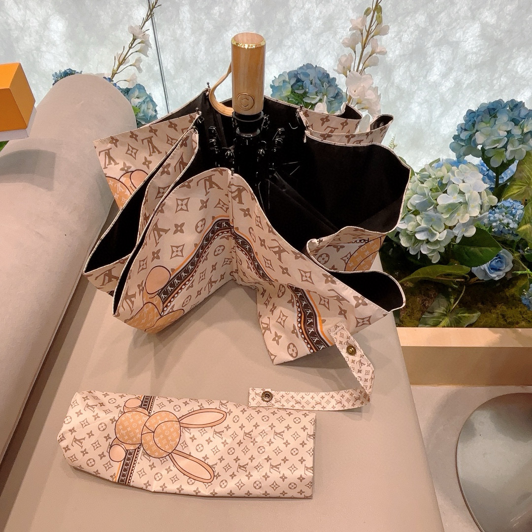  LOUIS VUITTON （路易威登）兔子logo 三折自动折叠晴雨伞 新涂层技术深色伞面 拥有令人