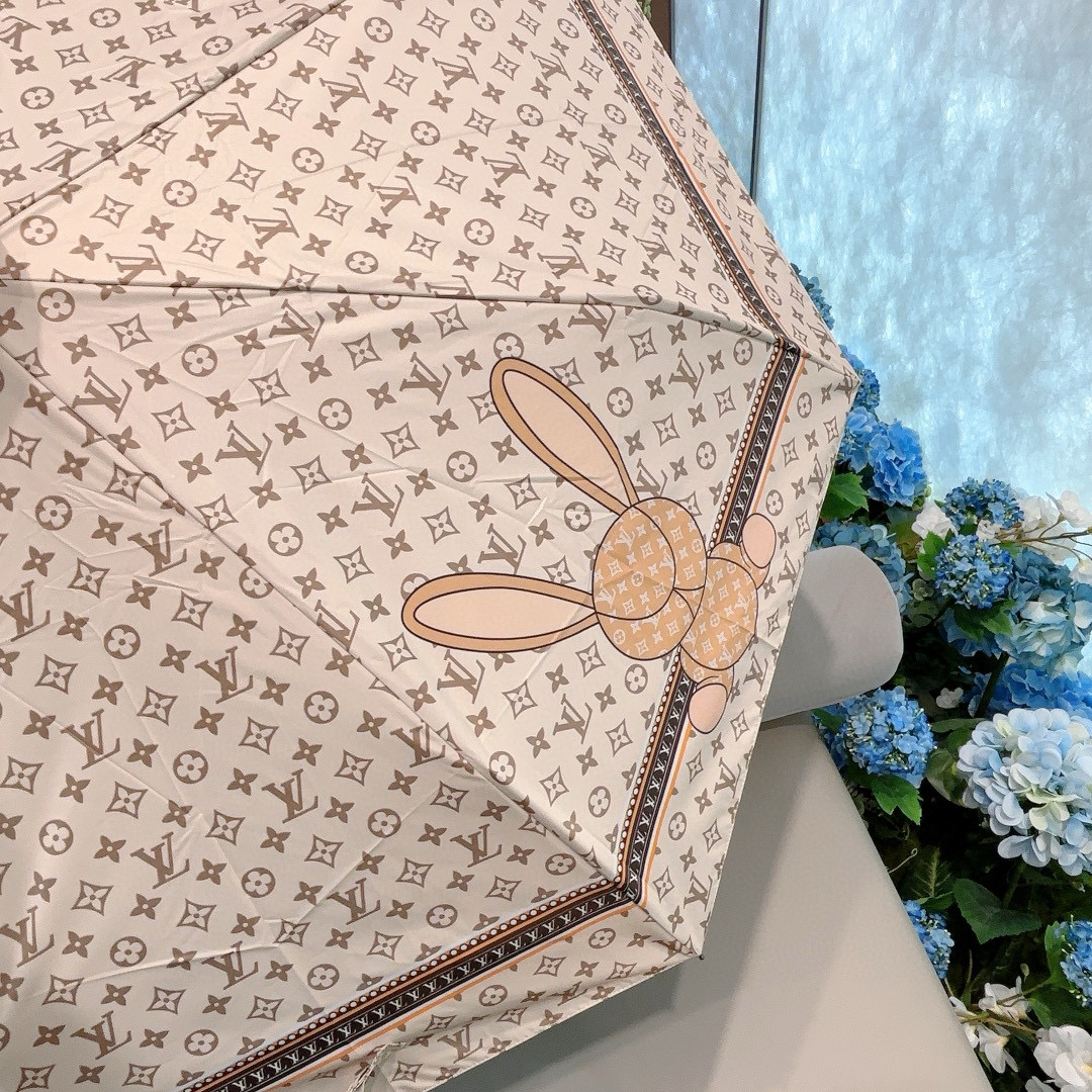  LOUIS VUITTON （路易威登）兔子logo 三折自动折叠晴雨伞 新涂层技术深色伞面 拥有令人