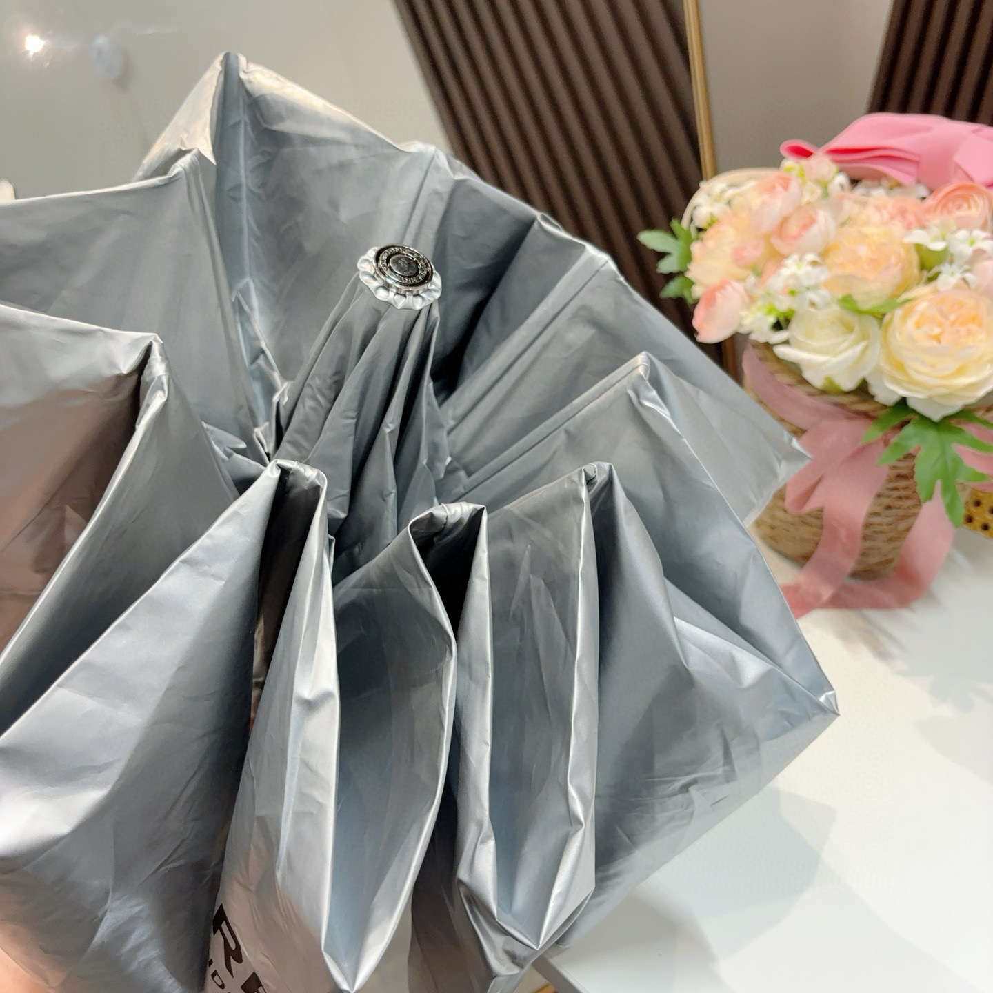   BURBERRY（巴宝莉） 三折自动折叠晴雨伞 年度巅峰之作 经典 高雅 时髦 这就是被称为英国BU