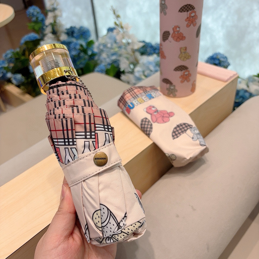  BURBERRY（巴宝莉）水晶柄 五折手动折叠晴雨伞 选用台湾进口UV防紫外线伞布 原单代工级品质  