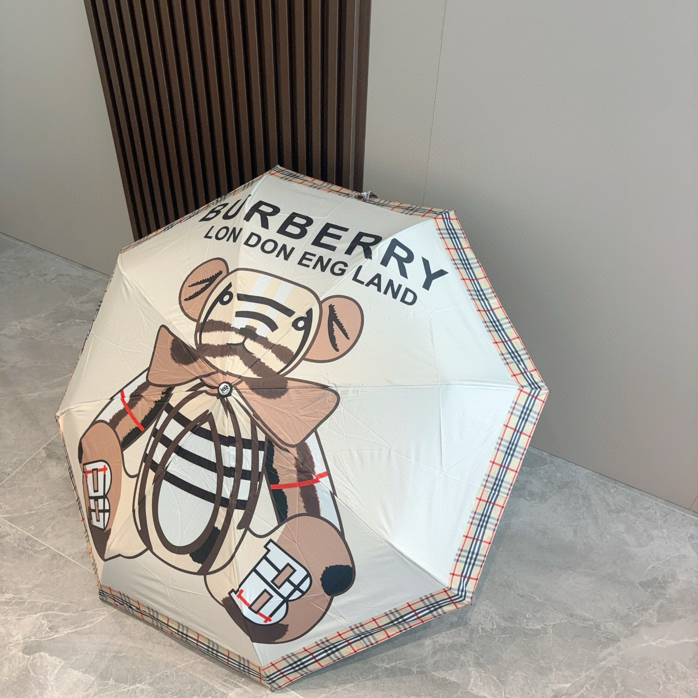  BURBERRY（巴宝莉） 三折自动折叠晴雨伞 年度巅峰之作 经典 高雅 时髦 这就是被称为英国BUR