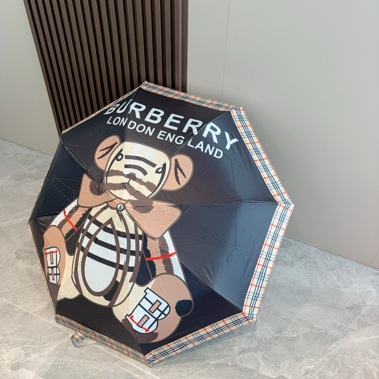  BURBERRY（巴宝莉） 三折自动折叠晴雨伞 年度巅峰之作 经典 高雅 时髦 这就是被称为英国BUR