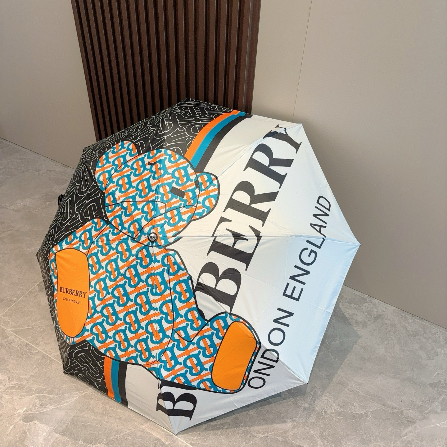  BURBERRY（巴宝莉） 三折自动折叠晴雨伞 年度巅峰之作 经典 高雅 时髦 这就是被称为英国BUR