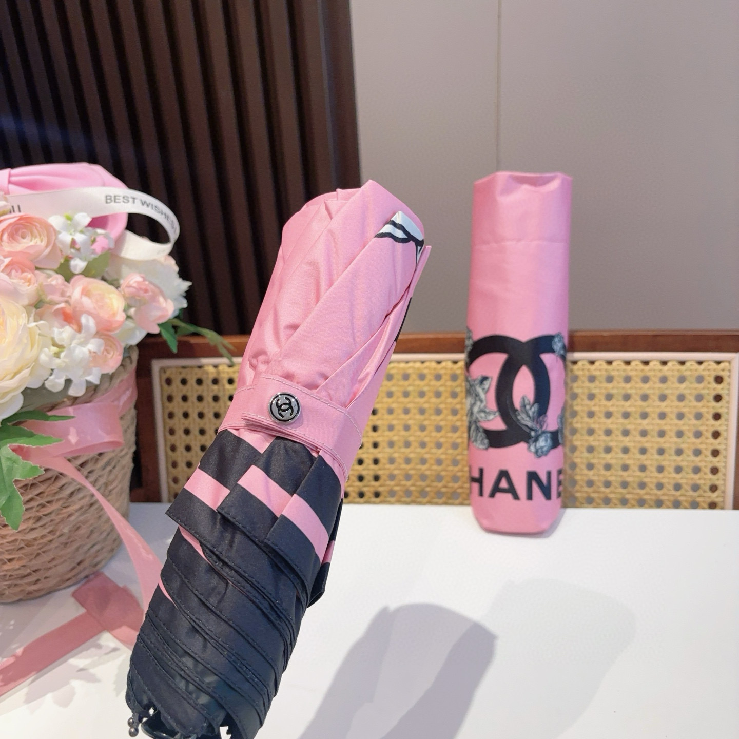   CHANEL（香奈儿） 新款玫瑰花头柄三折自动折叠晴雨伞 选用台湾进口UV防紫外线伞布 原单代工级品