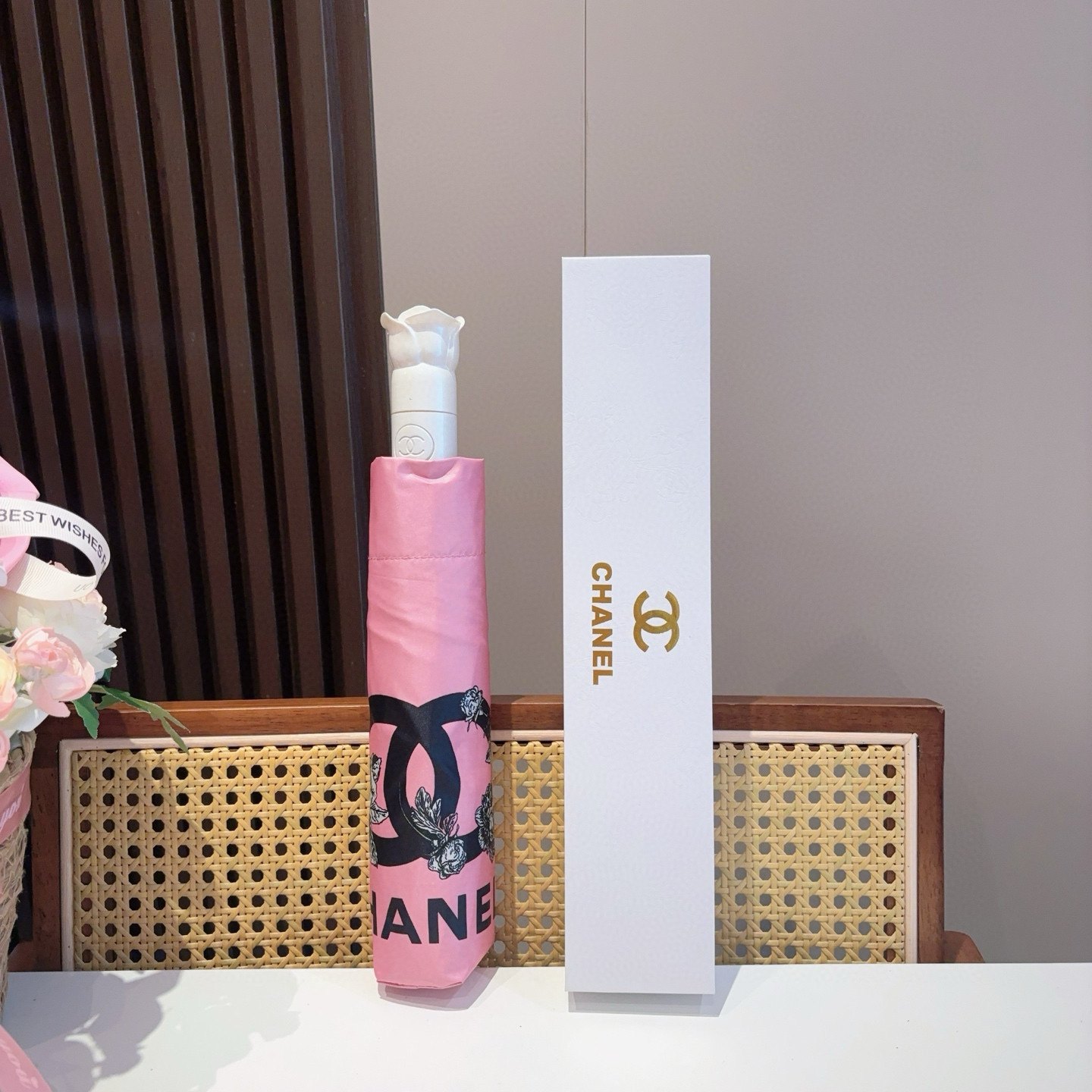   CHANEL（香奈儿） 新款玫瑰花头柄三折自动折叠晴雨伞 选用台湾进口UV防紫外线伞布 原单代工级品