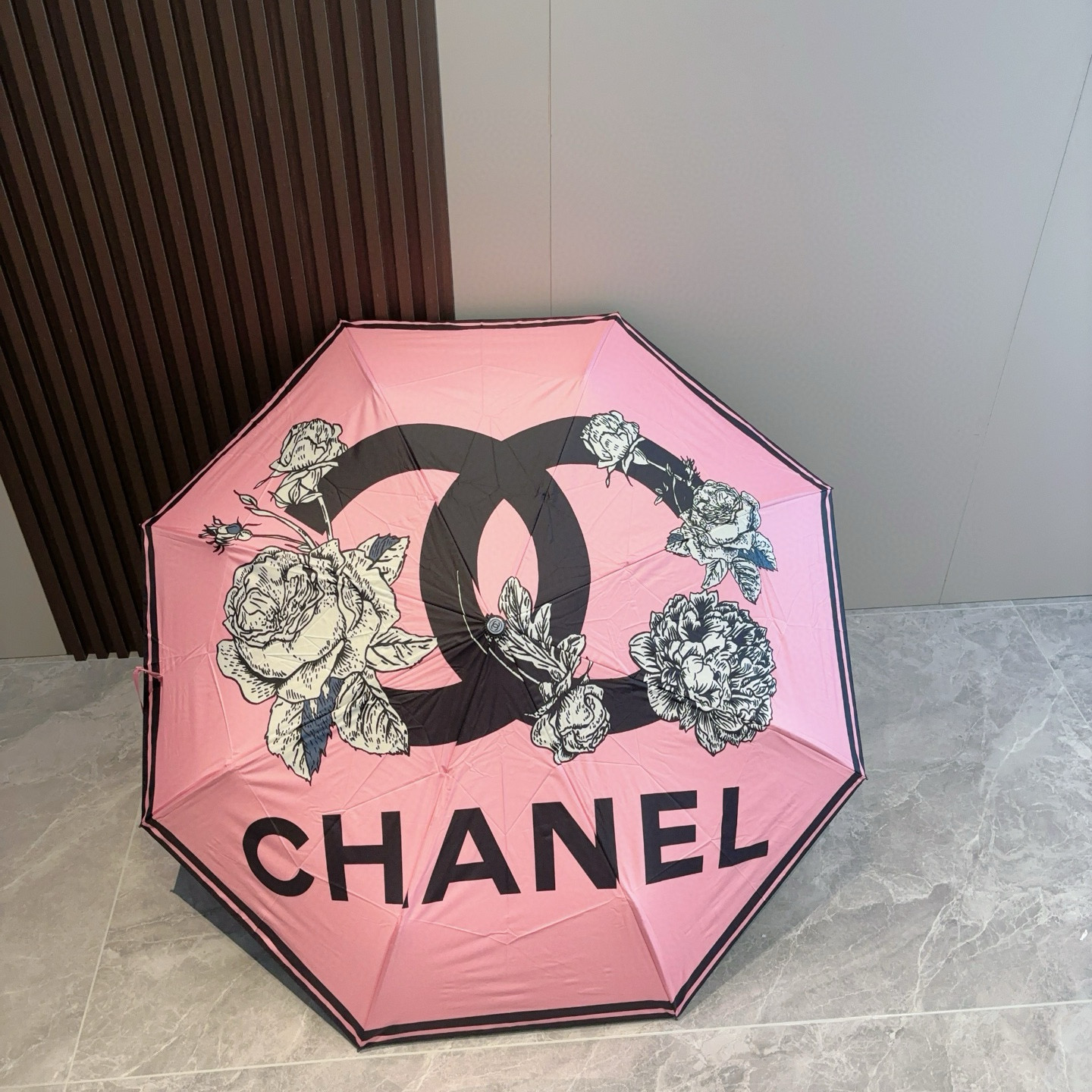   CHANEL（香奈儿） 新款玫瑰花头柄三折自动折叠晴雨伞 选用台湾进口UV防紫外线伞布 原单代工级品