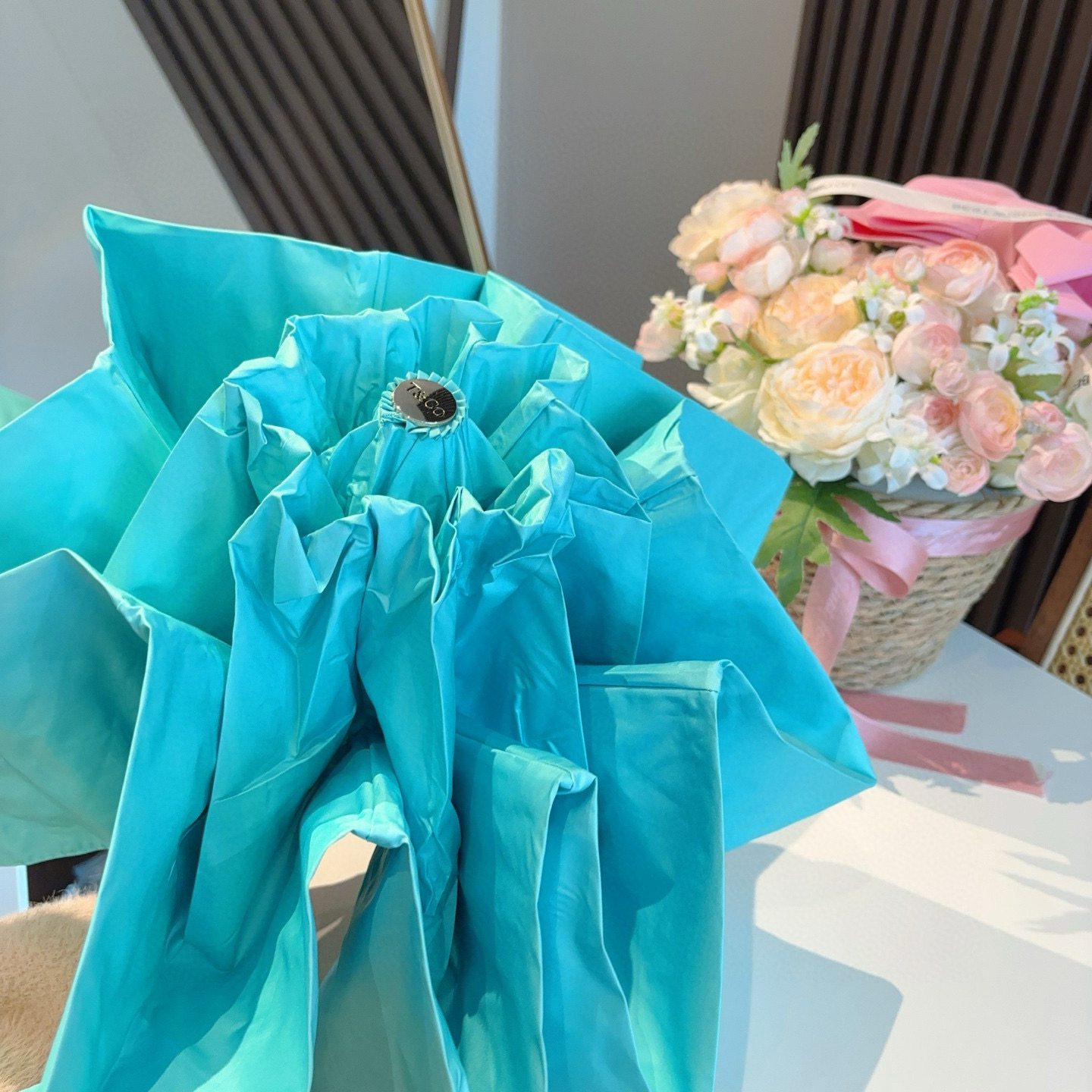  Tiffany蒂芙尼 米奇手柄 五折手开折叠晴雨伞 新款火爆来袭 夏日里的小清新 高效阻隔紫外线涂层 