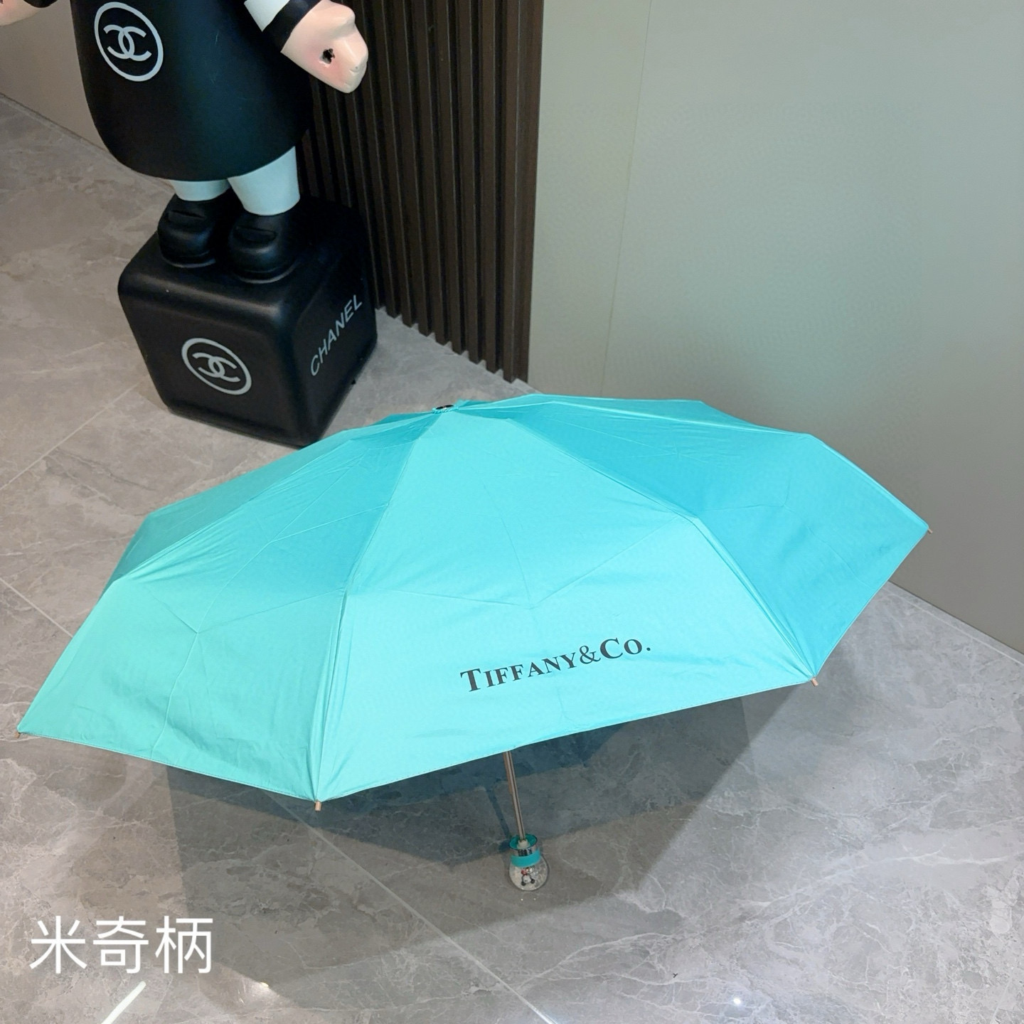 Tiffany蒂芙尼 米奇手柄 五折手开折叠晴雨伞 新款火爆来袭 夏日里的小清新 高效阻隔紫外线涂层 